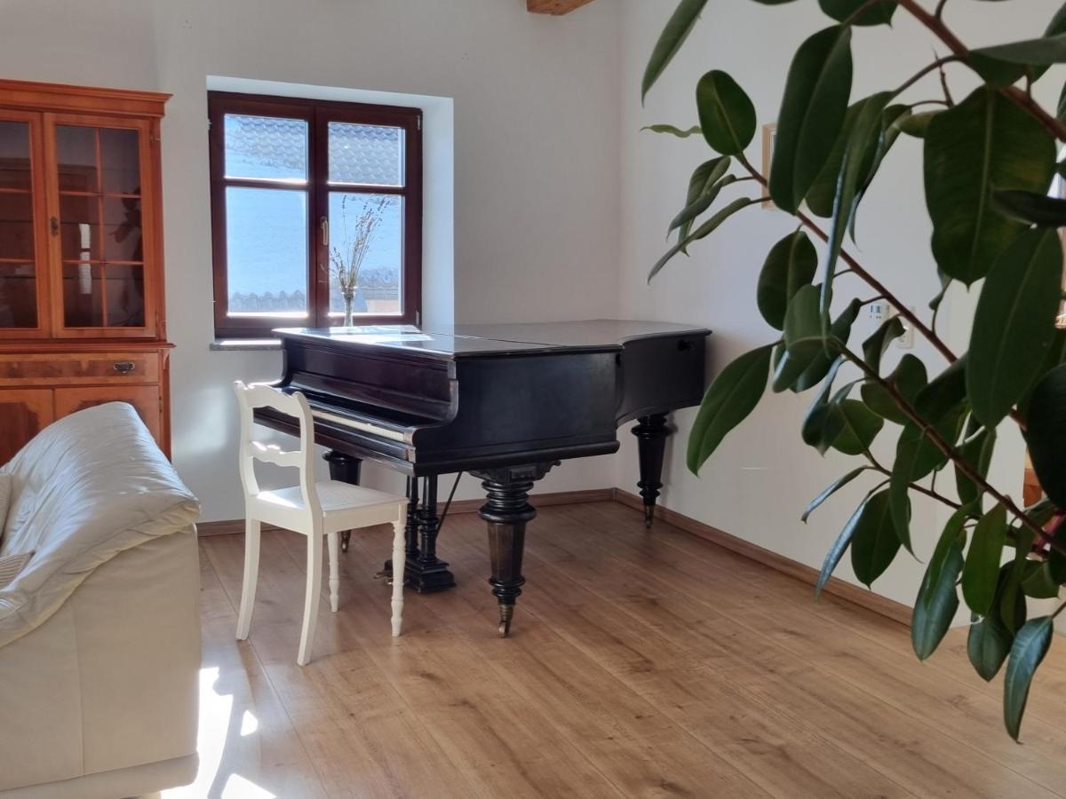 פרייאונג Ferienwohnung Kreuzberg מראה חיצוני תמונה