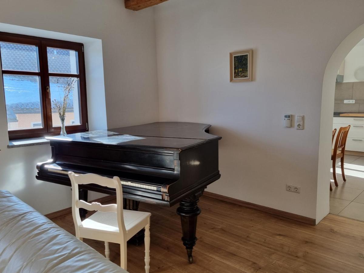 פרייאונג Ferienwohnung Kreuzberg מראה חיצוני תמונה
